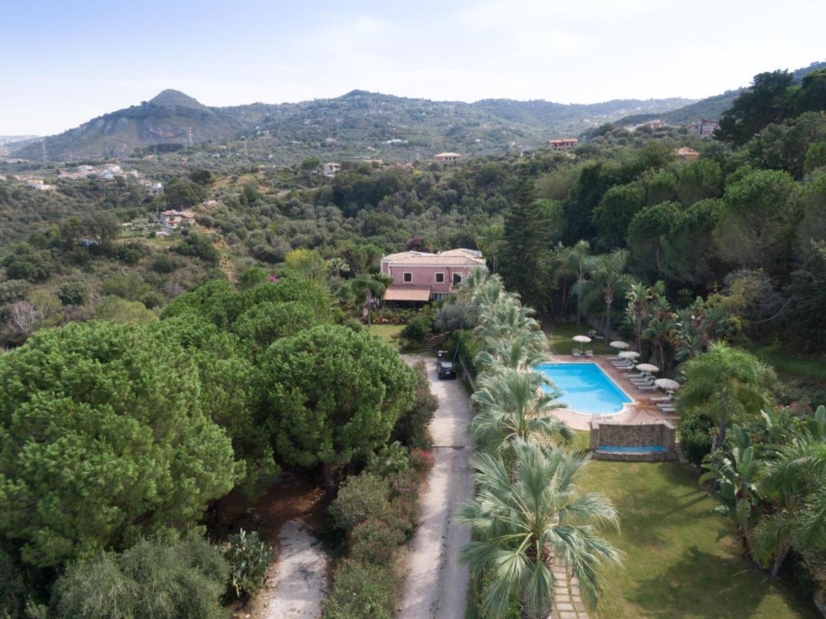 Agriturismo Villa Luca SantʼAgata di Militello Εξωτερικό φωτογραφία