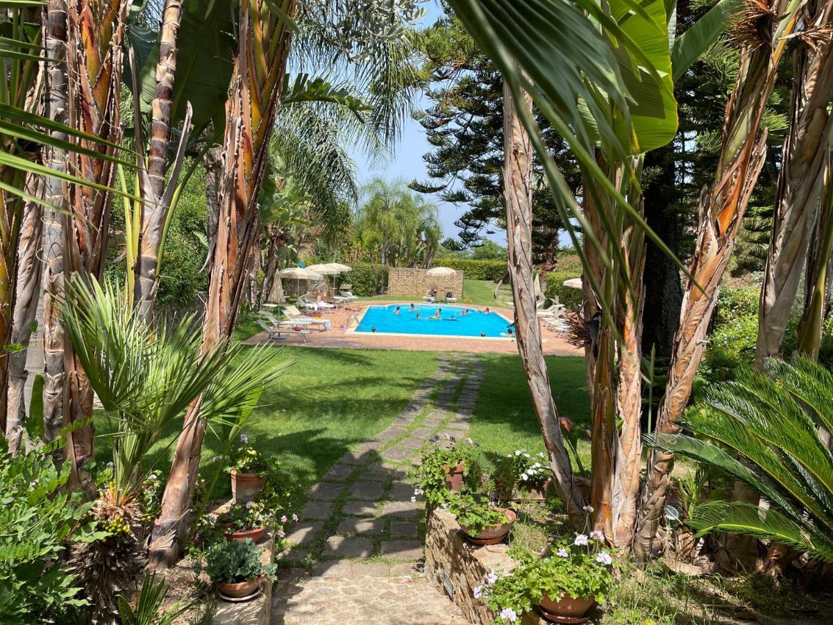 Agriturismo Villa Luca SantʼAgata di Militello Εξωτερικό φωτογραφία