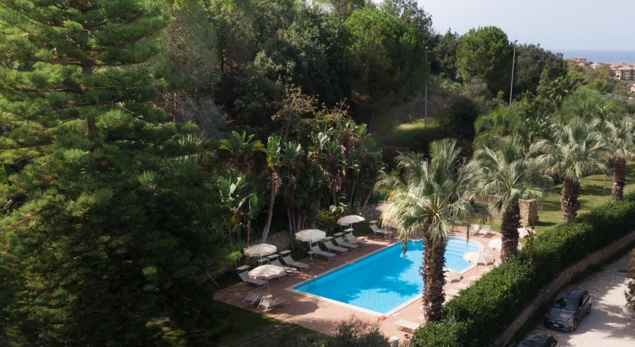 Agriturismo Villa Luca SantʼAgata di Militello Εξωτερικό φωτογραφία