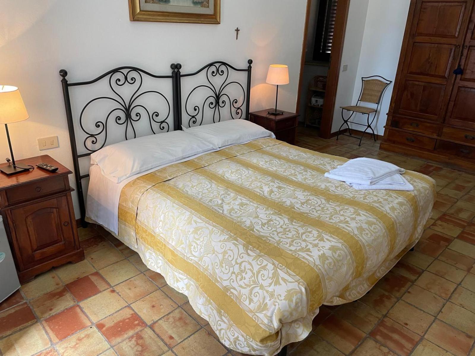 Agriturismo Villa Luca SantʼAgata di Militello Εξωτερικό φωτογραφία